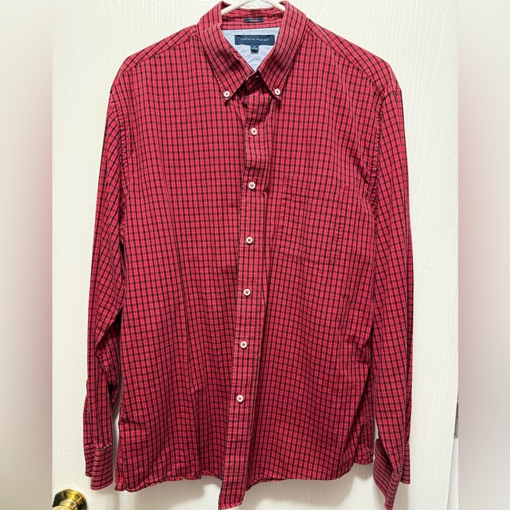 Tommy Hilfiger Red & Black Plaid Slim Fit Button Down Shirt Men's Size 17 34-35